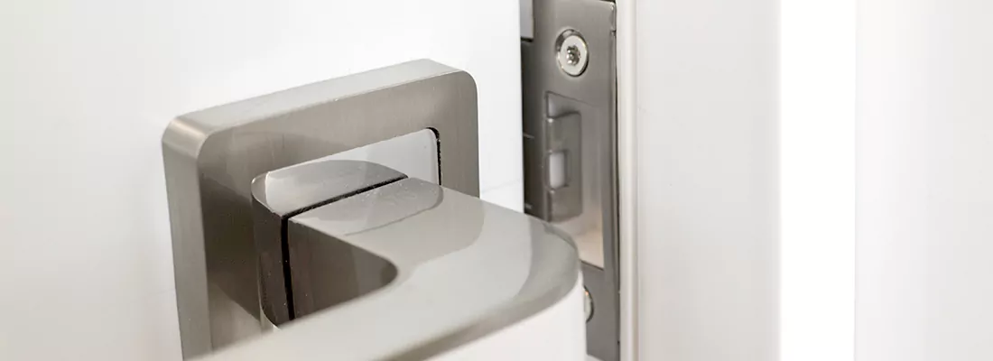Seamless Integration of Magnetic Locks with Access Control Systems in DeBary, FL